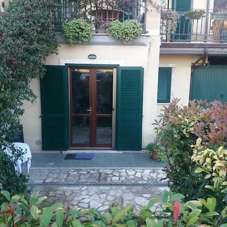 Tana Per Gli Ospiti *