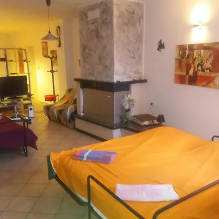Tana Per Gli Ospiti شقة *