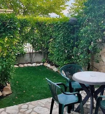 Tana Per Gli Ospiti * Terni